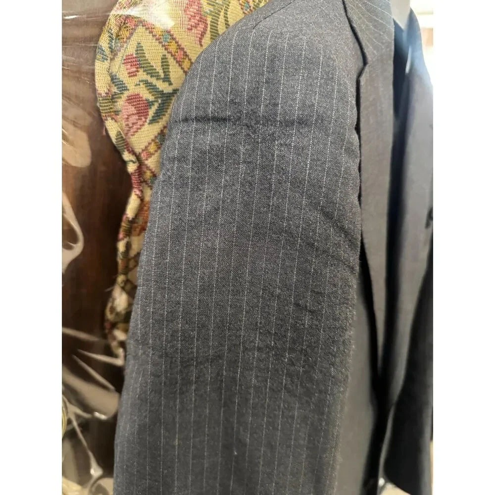 Suitsupply Grey ChalkStripe (Please see photos) - Picture 3 of 12